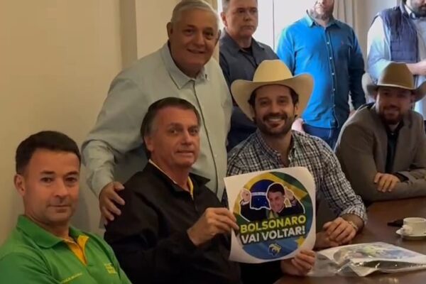 Exclusivo: Portela fala com o Política Voz e crava após encontro com Bolsonaro — “O presidente está confiante, e essa perseguição não vai calar nem ele, nem o povo brasileiro”